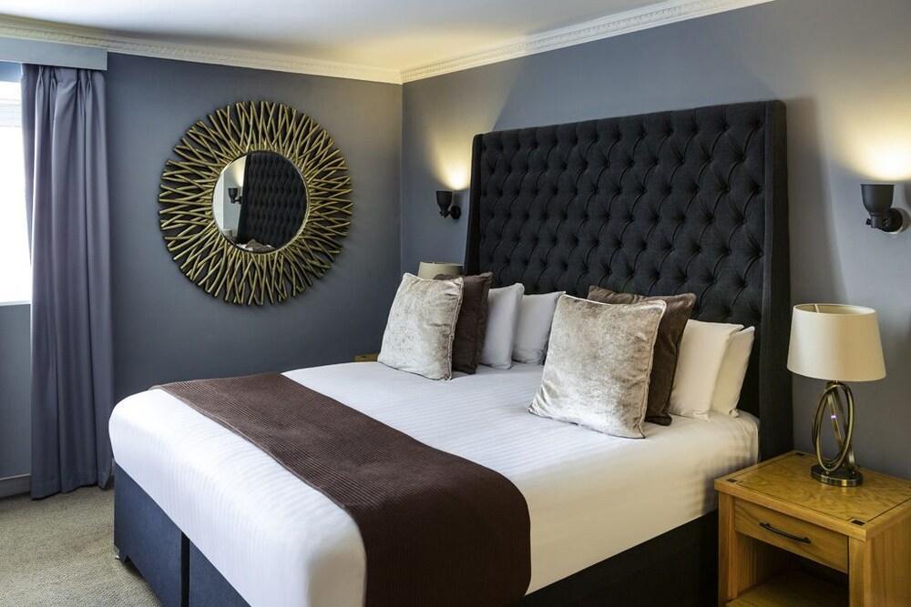 Barons Court Hotel Walsall Buitenkant foto