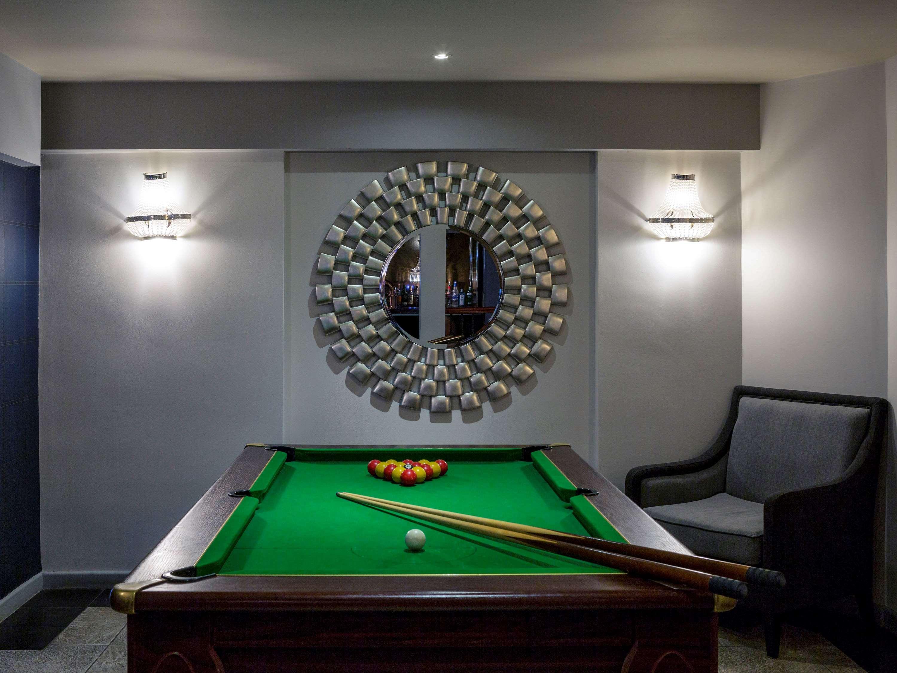 Barons Court Hotel Walsall Buitenkant foto