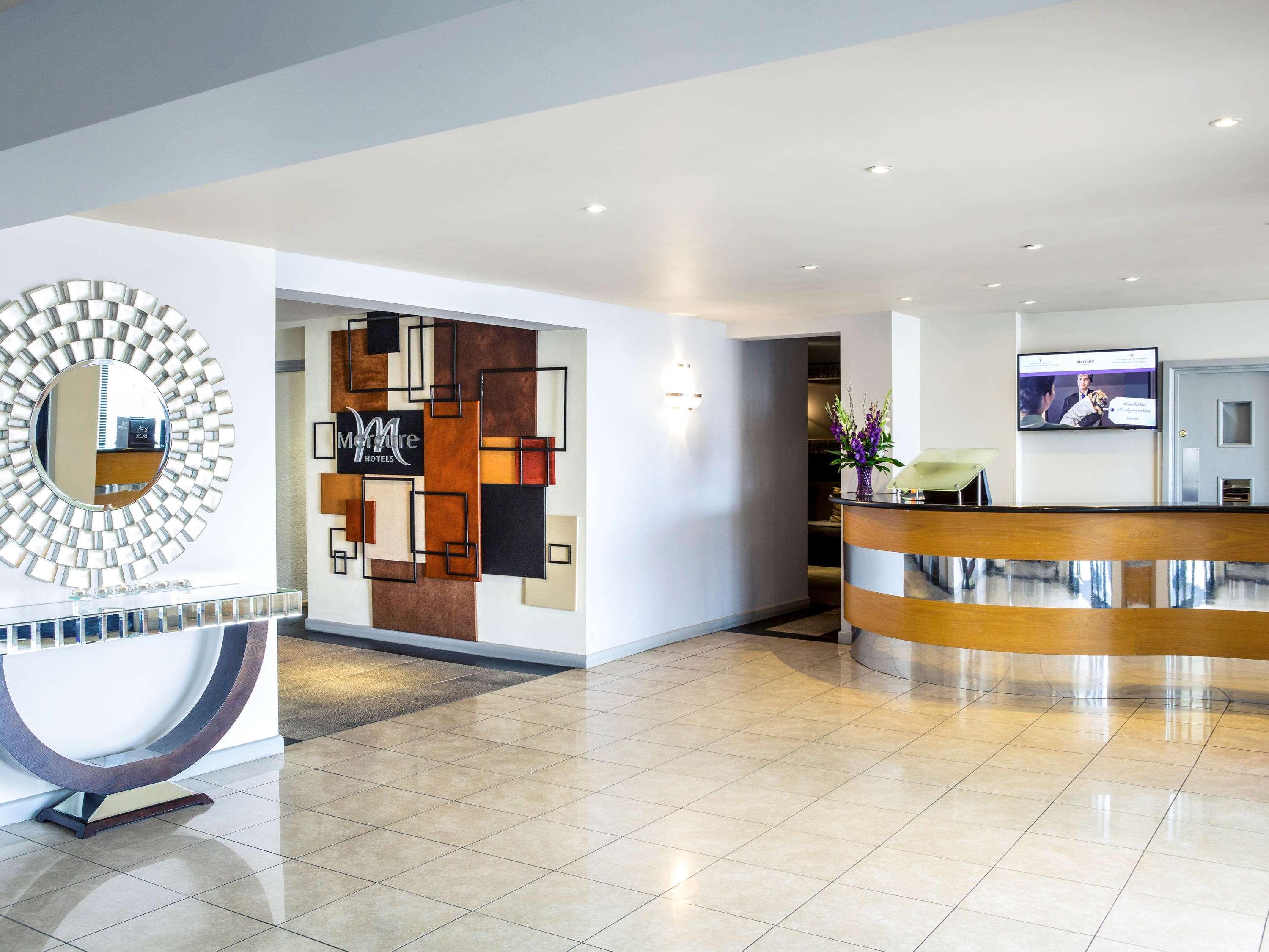 Barons Court Hotel Walsall Buitenkant foto