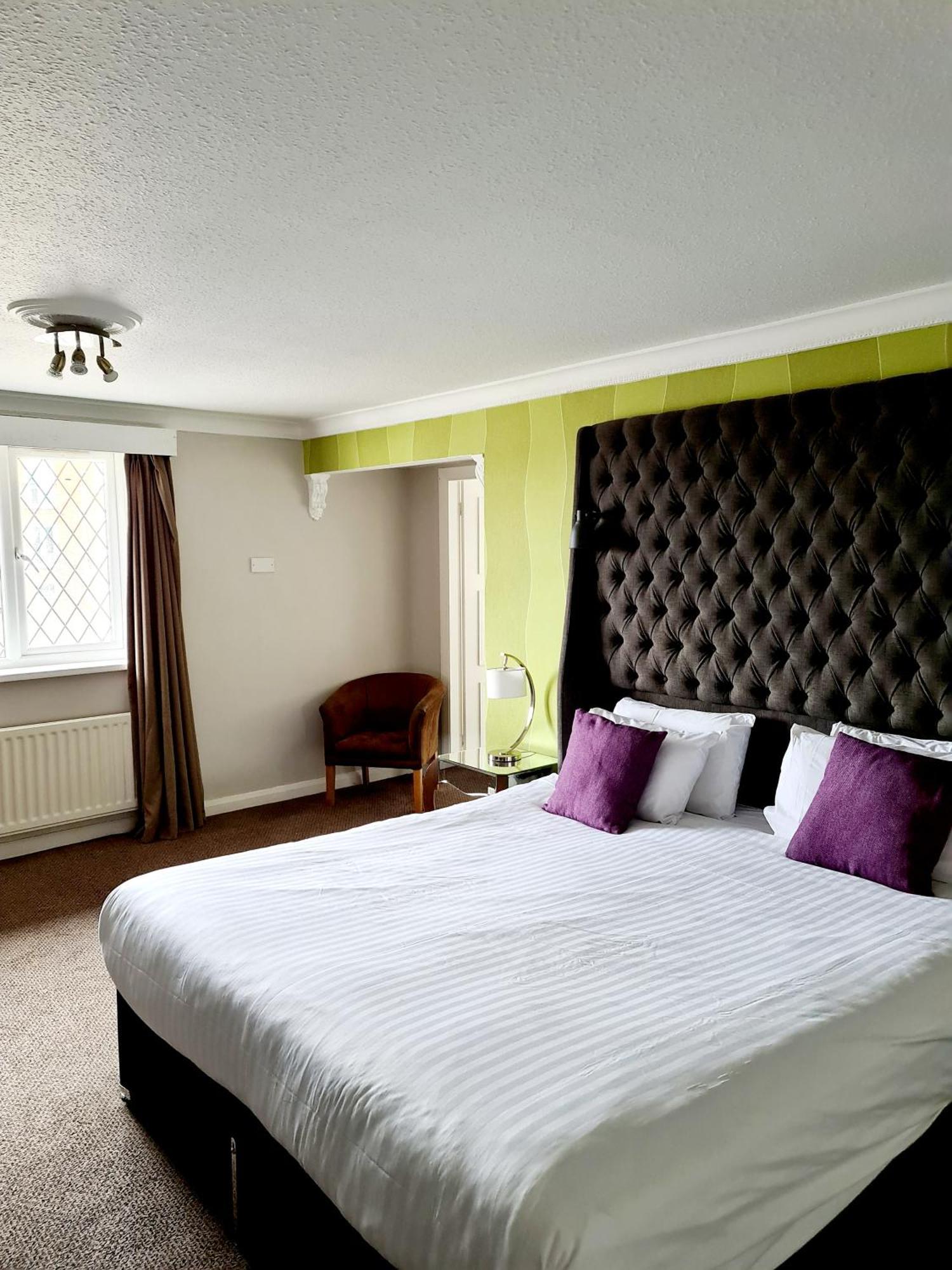 Barons Court Hotel Walsall Buitenkant foto