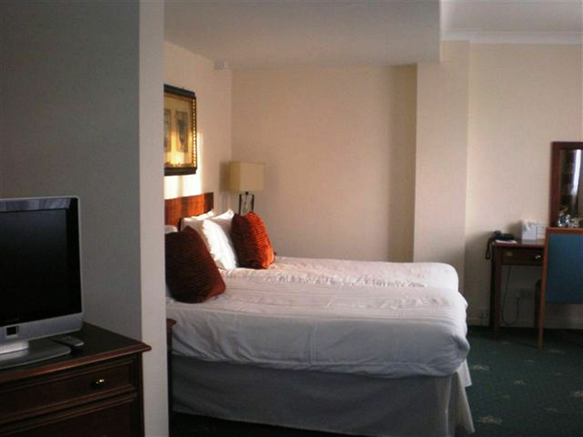 Barons Court Hotel Walsall Buitenkant foto