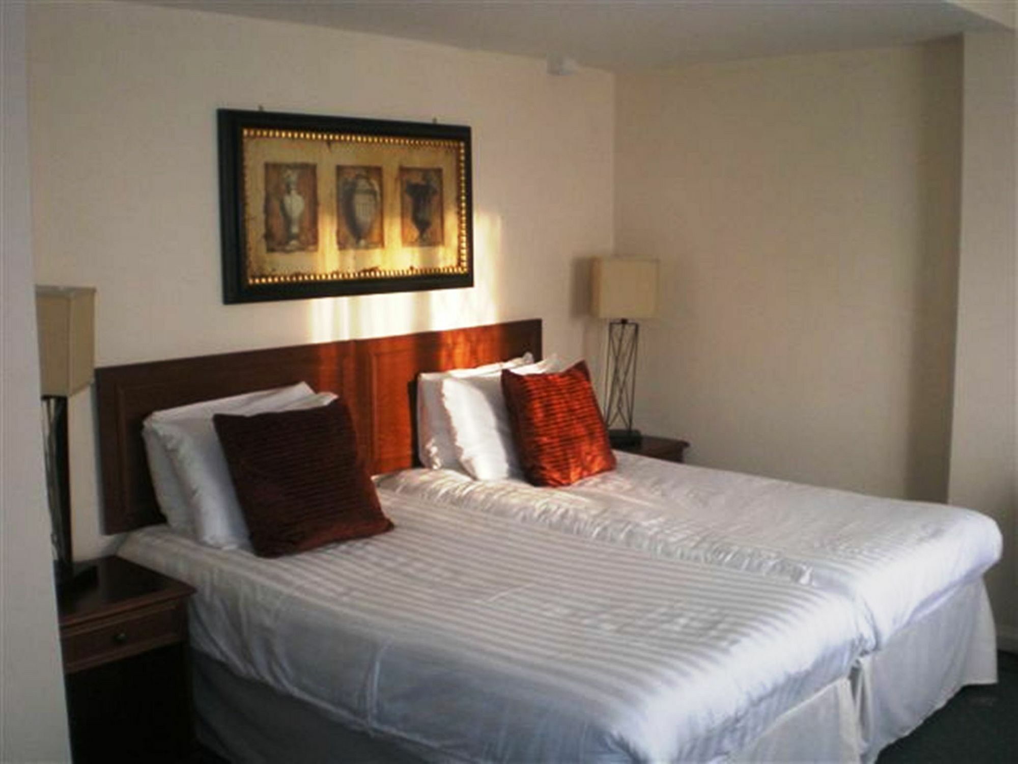 Barons Court Hotel Walsall Buitenkant foto